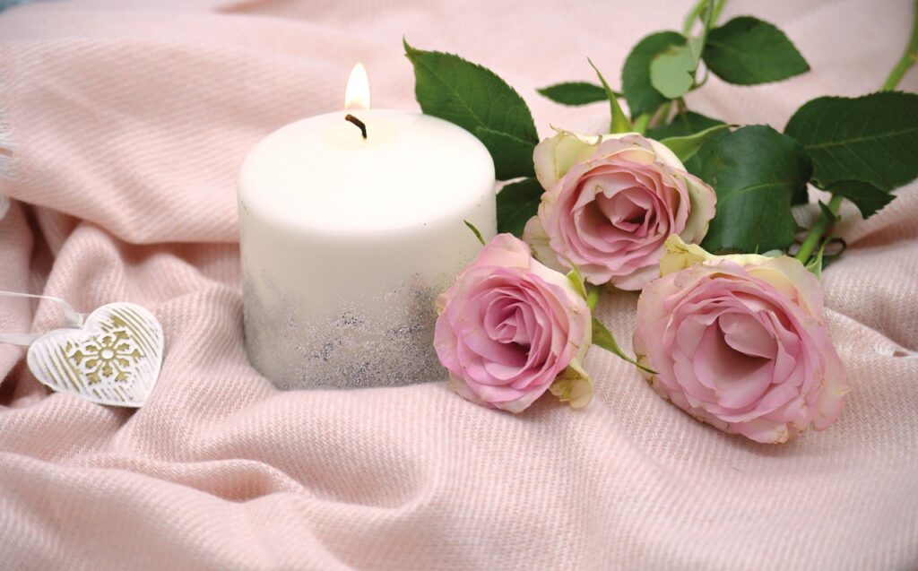 candle, candlelight, roses, comfortable, christmas, heart, wedding, romantic, feel good, relaxation, pink, scarf, warmth, flame, light, valentine's day, love, well being